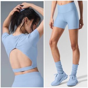 Alo Yoga Cropped Backspin Short Sleeve Top (M) & 5" Airlift Energy Short (S) Set